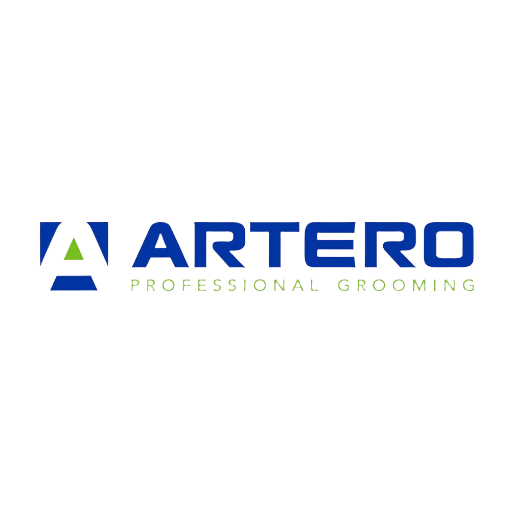 Pipo Classic Slicker Brush Small by Artero