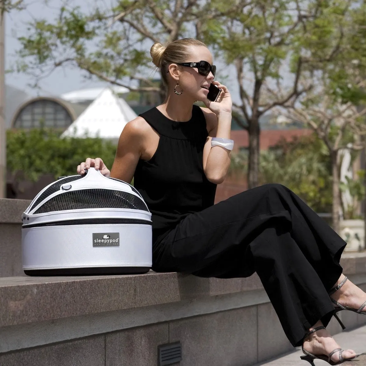 SleepyPod Pet Carrier: White